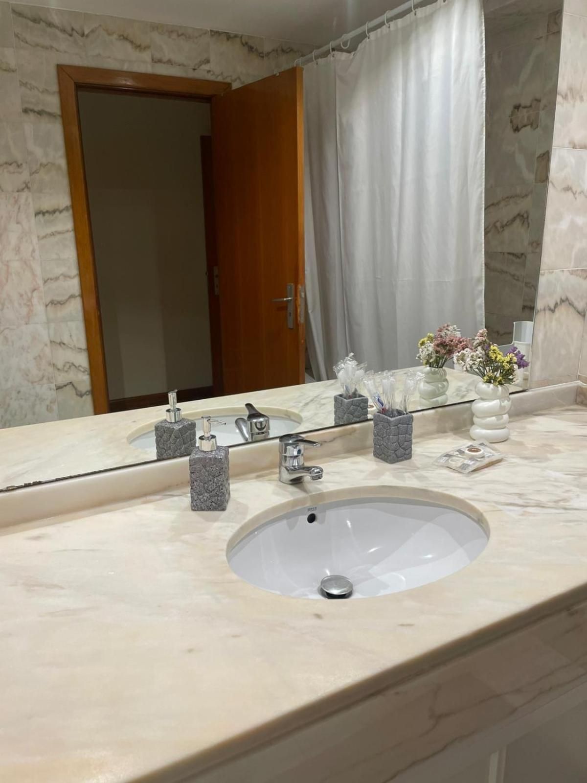 Eixo Atlantico Apartment Braganca Bagian luar foto